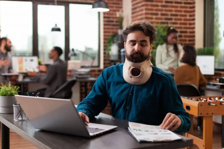5 Frequently Asked Questions Answered by a Whiplash Lawyer