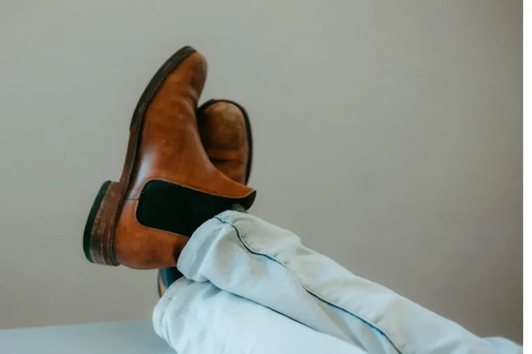 Here's Why Wallets Are Important For Men's Fashion